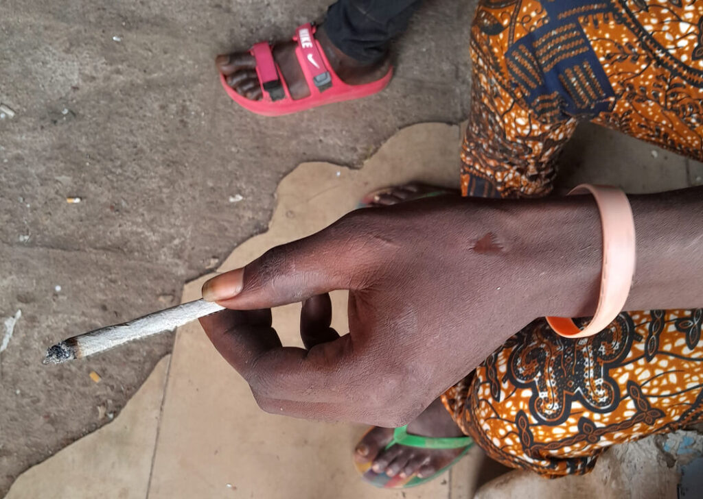 Rapid survey on implementation of Oyo State law prohibiting smoking in public spaces